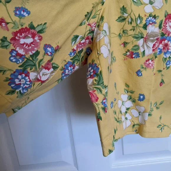 NWT Vintage Yellow FLORAL Shorts!  HIGH QUALITY CONSTRUCTION!  | 6 | Lizsport - Picture 9 of 11